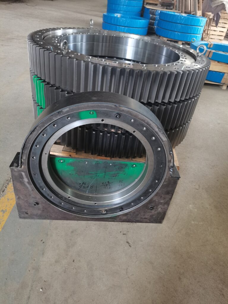 three row roller type slewing bearing show