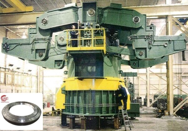 Three-row-cylinders-roller-slewing-bearing-with-External-gear-for-Ladle-turre